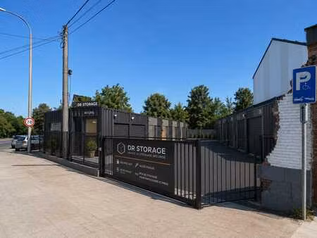 terrain commercial à louer – aménagement sur mesure