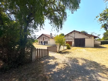 location maison 4 pièces 105 m² à aire-sur-l'adour (40800)  778 €