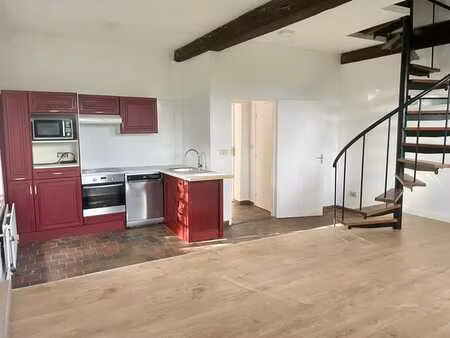 charmante maison 3 ch  avec jardin à proximité de visé