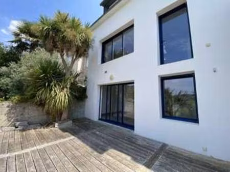 location maison à quimper (29000) : à louer / 180m² quimper