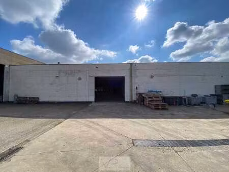 entrepôt de 600 m² à louer à heist-op-den-berg