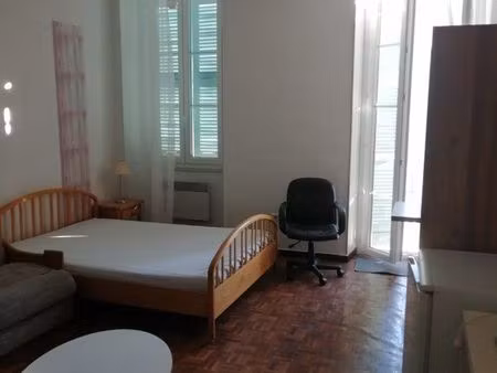 chambre étudiant  étudiante uniquement  nice