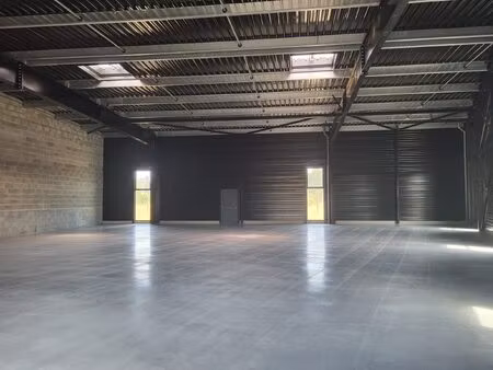vannes nord - local d'activité de 700 m²