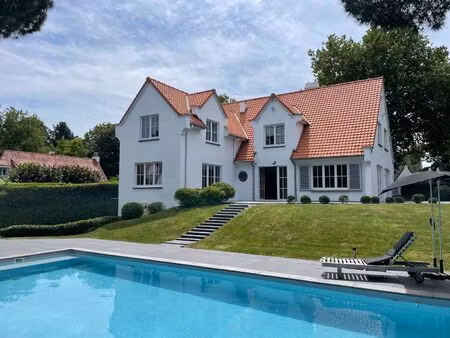 villa à louer à avenue belle vue 51 waterloo (vbe46493)