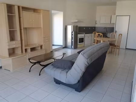 location meublée appartement 1 pièce 40 m² à montblanc (34290)  500 €