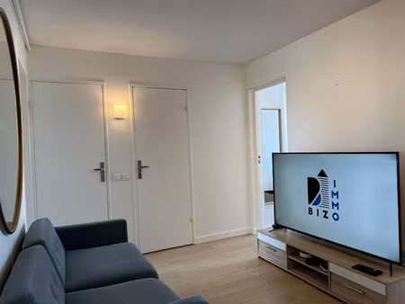 location meublée appartement 1 pièce 60 m² à villeurbanne (69100)  520 €