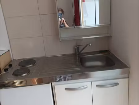 location meublée appartement 1 pièce 15 m² à levallois-perret (92300)  630 €