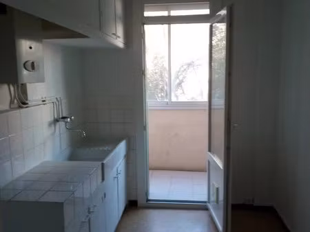 location appartement 1 pièce 28 m² à marseille 13ème (13013)  610 €