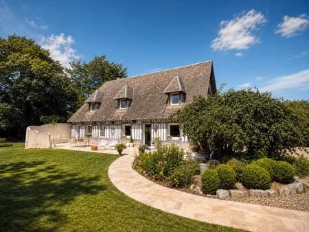 maison de caractère 160m2 avec joli jardin proche mer