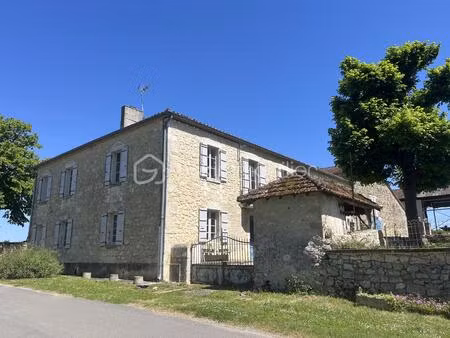 corps de ferme de 275 m² à lectoure