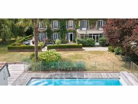maison avec piscine et jardin férolles-attilly (77)