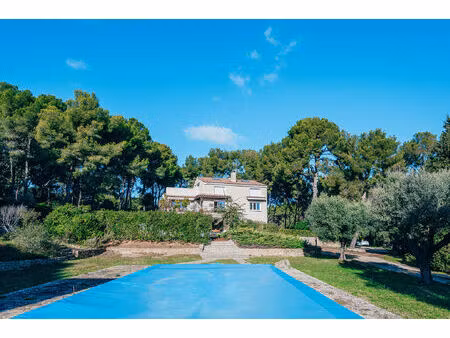la ciotat  spacieux appartement t4 avec jardin privatif