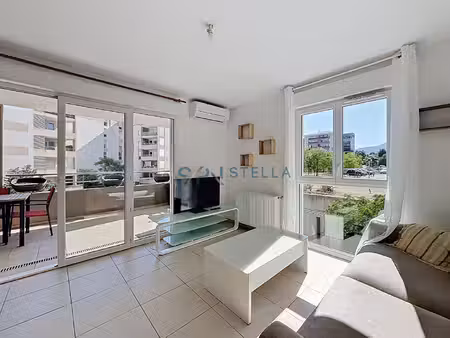 t2 vendu loué  investissement locatif  terrasse & parking  sarrola-carcopino