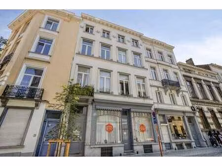 espace commercial près de la place fernand cocq à ixelles