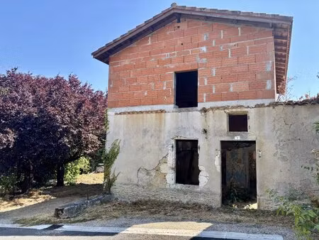 maison de hameau à rénover avec jardin