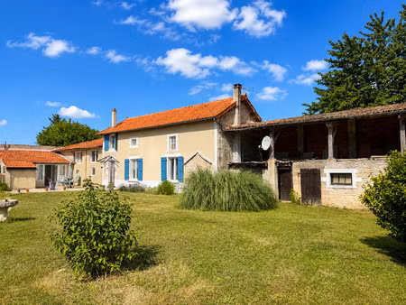 maison de caractère à bessé