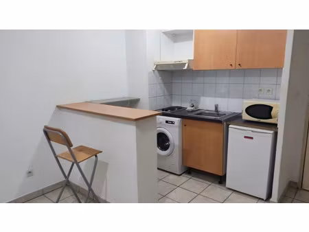 location appartement 2 pièces 31 m² à montpellier (34000)  750 €
