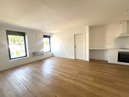 location appartement 2 pièces 47.43 m² à castelginest (31780)  695 €