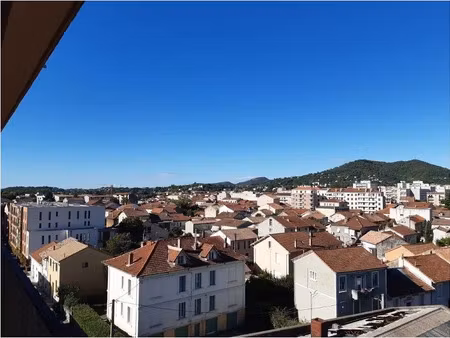 location meublée appartement 4 pièces 79 m² à ales (30100)  686 €