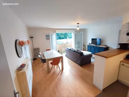 appartement f3/t3 63m2 meublé avec balcon et grand box fermé