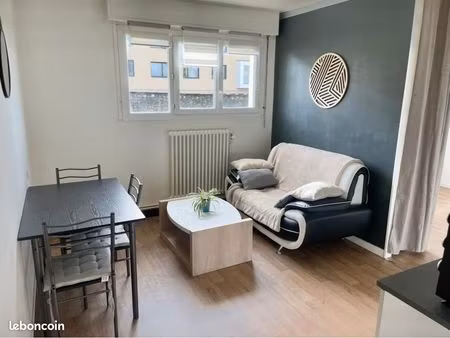studio meublé (chauffage  électricité  eau inclus)
