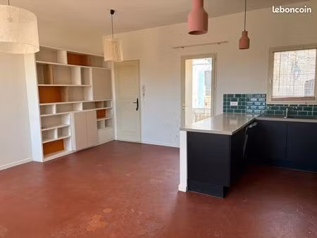 t3 60m2 dans maison de village