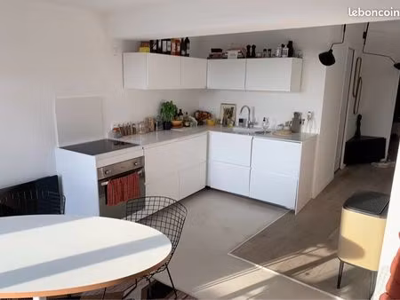 appartement atypique de type t4 de 80m2 + tropezienne et garage double ◊