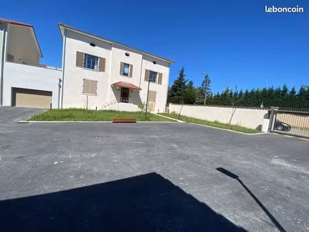 t6 130m2 intégralement rénové le mas rillier