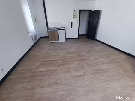 duplex avec 2 pièces de vie  2 chambres & 2 sdb