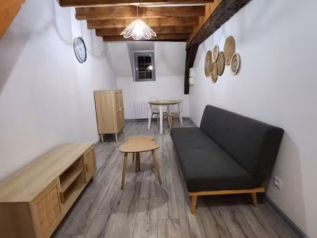 loue studio 25m² (centre ville d'evron)