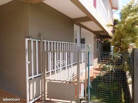 loue f2 balata toutes charges comprises