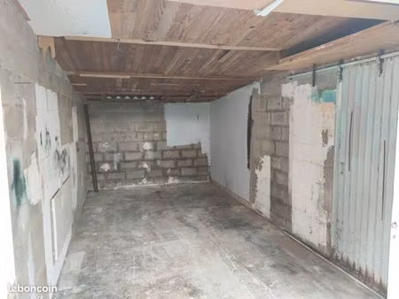 loue garage sécurisé