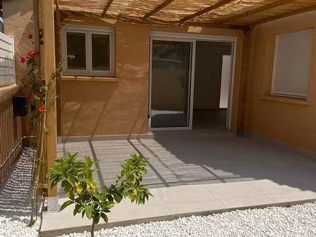 maison t4 rénovée environ 70 m² – 3 chambres – terrasse  jardin  garage – agde