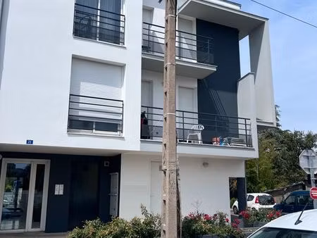 a louer reze appartement t2 récent avec balcon et parking