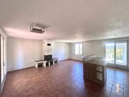 location maison 4 pièces 109.6 m² à milhac-d'auberoche (24330)  750 €