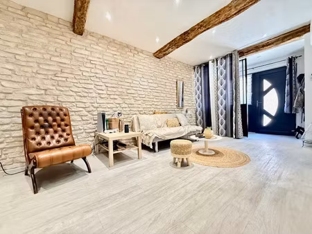 location maison 5 pièces 119 m² à puget-ville (83390)  1 250 €