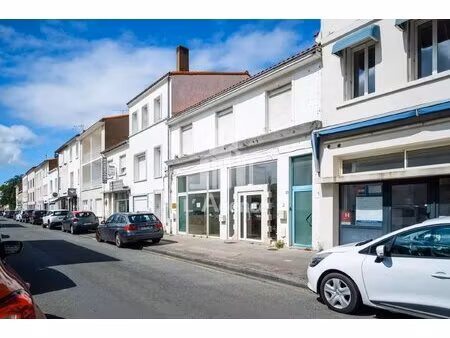 royan centre - local professionnel ou commercial a louer