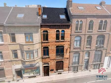 immeuble comprenant 3 logements