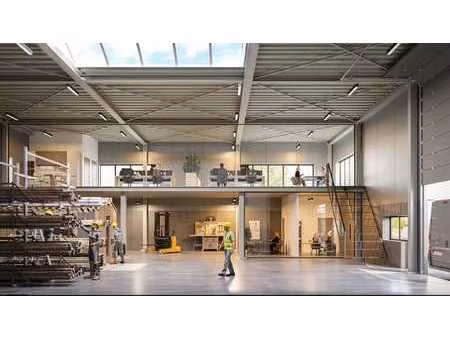 a vendre : unité pme avec mezzanine dans de stokerij
