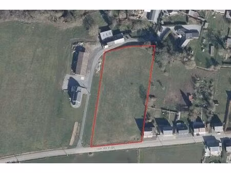 terrain de 78 ares à vendre à doische pour promotion immobi…