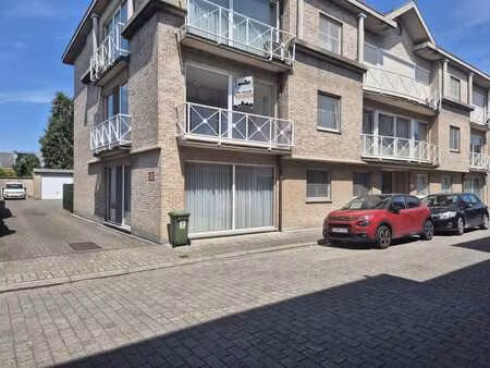 ruim appartement met 2 slaapkamers  groot terras en garage