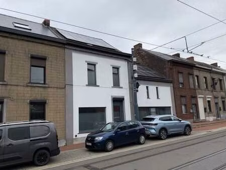 maison 3 ch à louer à anderlues  jardin agréable