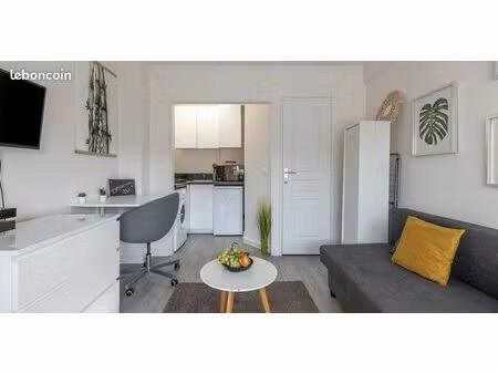 studio meublé refait à neuf