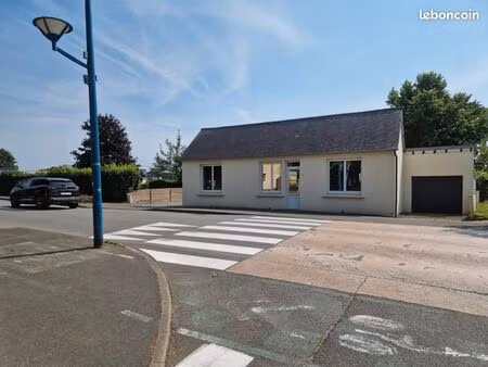 location maison plein pied begard