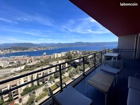 à louer à l'année – appartement t3 meublé de standing – vue mer panoramique – grande terra