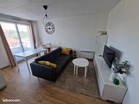 appartement t2 de 42 m²  entièrement meublé et rénové
