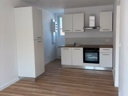 appartement t2 entièrement rénové - 41m2 - centre de guesnain