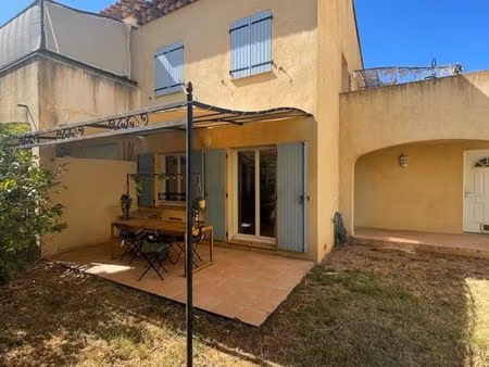 t2 meublé rdc +garage attenant+jardin 150m2 clôturé