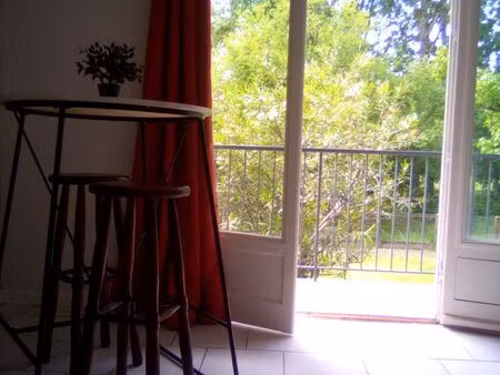 studio meublé 30 m² nombreux rangements