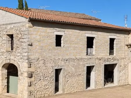 maison à saint-maximin (30700)